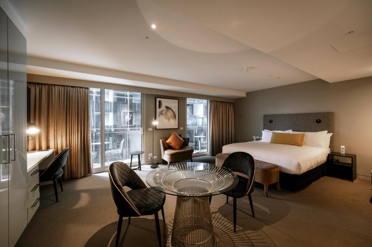 Hotel The Kinson Melbourne City Exterior foto A suite at the Hotel